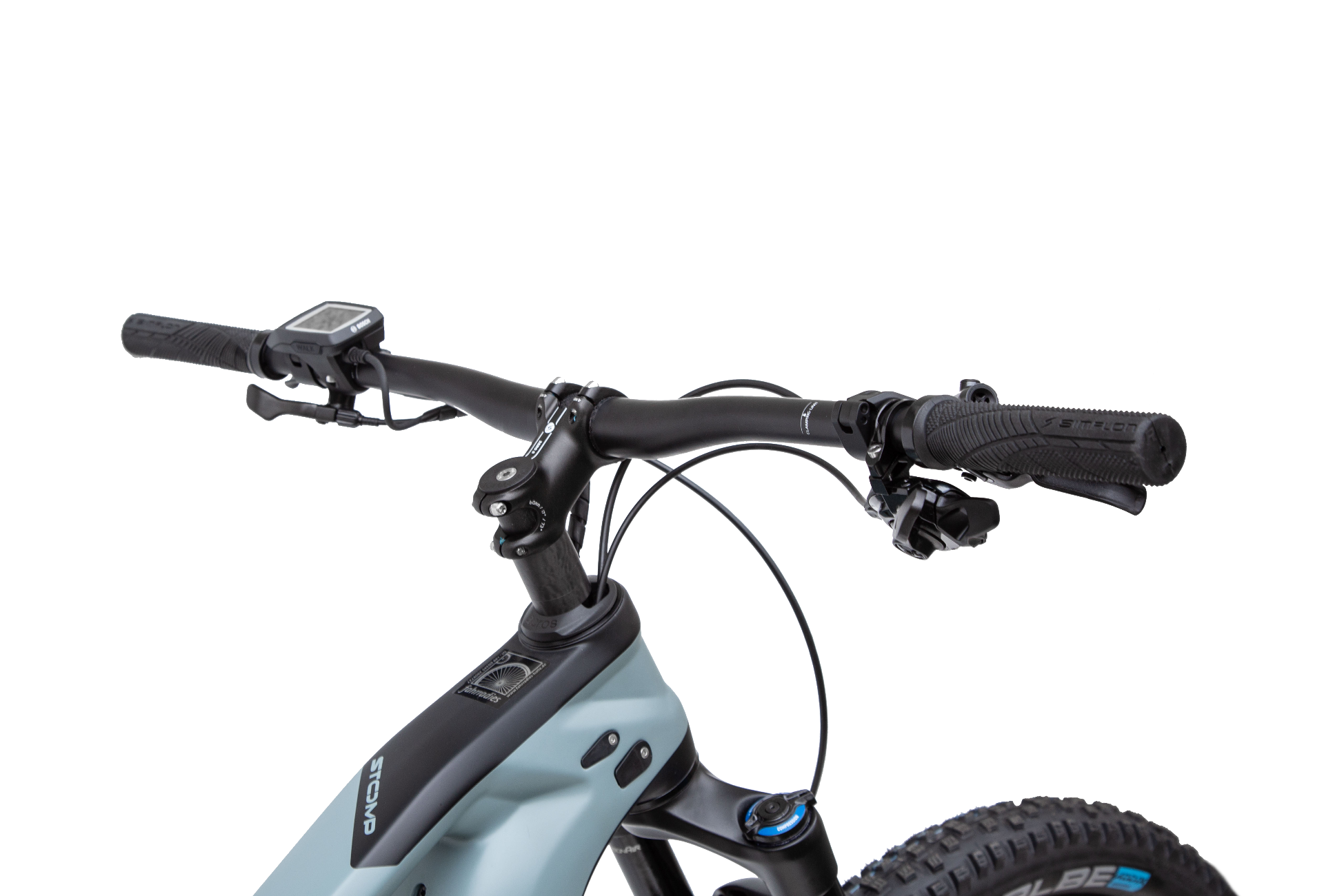 Stomp SUV essential
